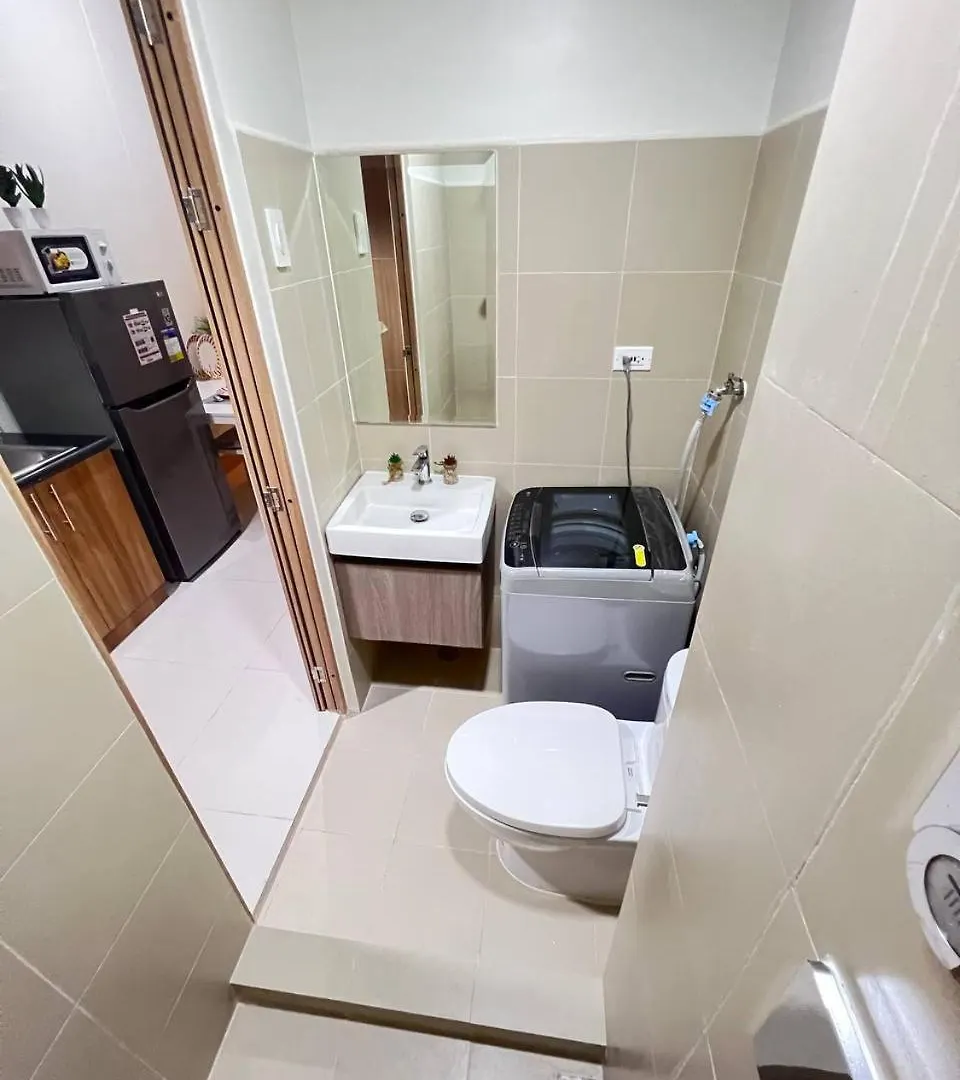 Unistay Shore 3 Pool View W Balcony Near Moa Manilla