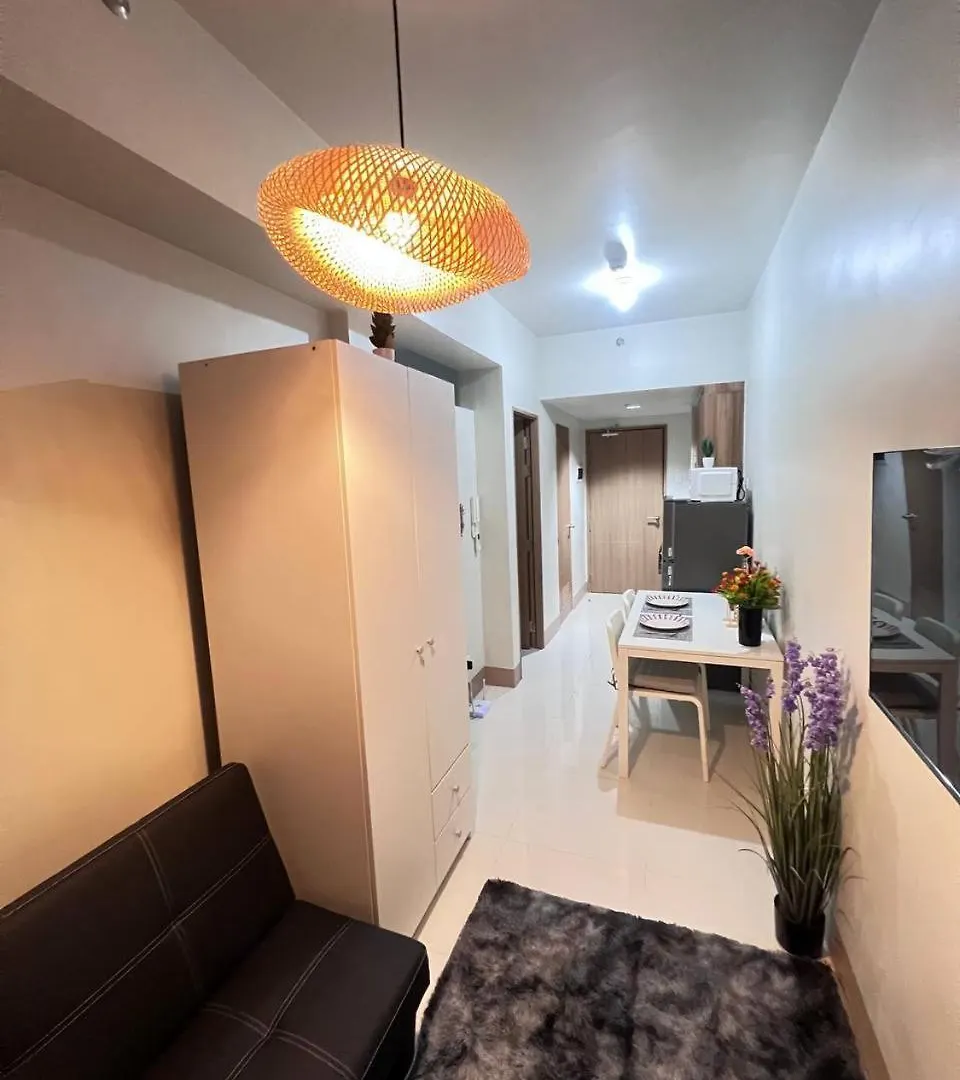 Unistay Shore 3 Pool View W Balcony Near Moa Manila Hotel